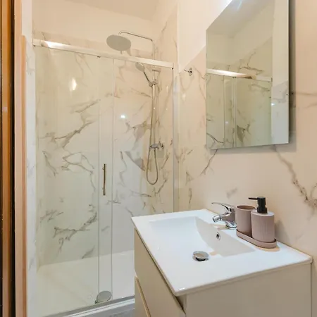 Gaia's Flat - 15 Min From & Train Station Венеция